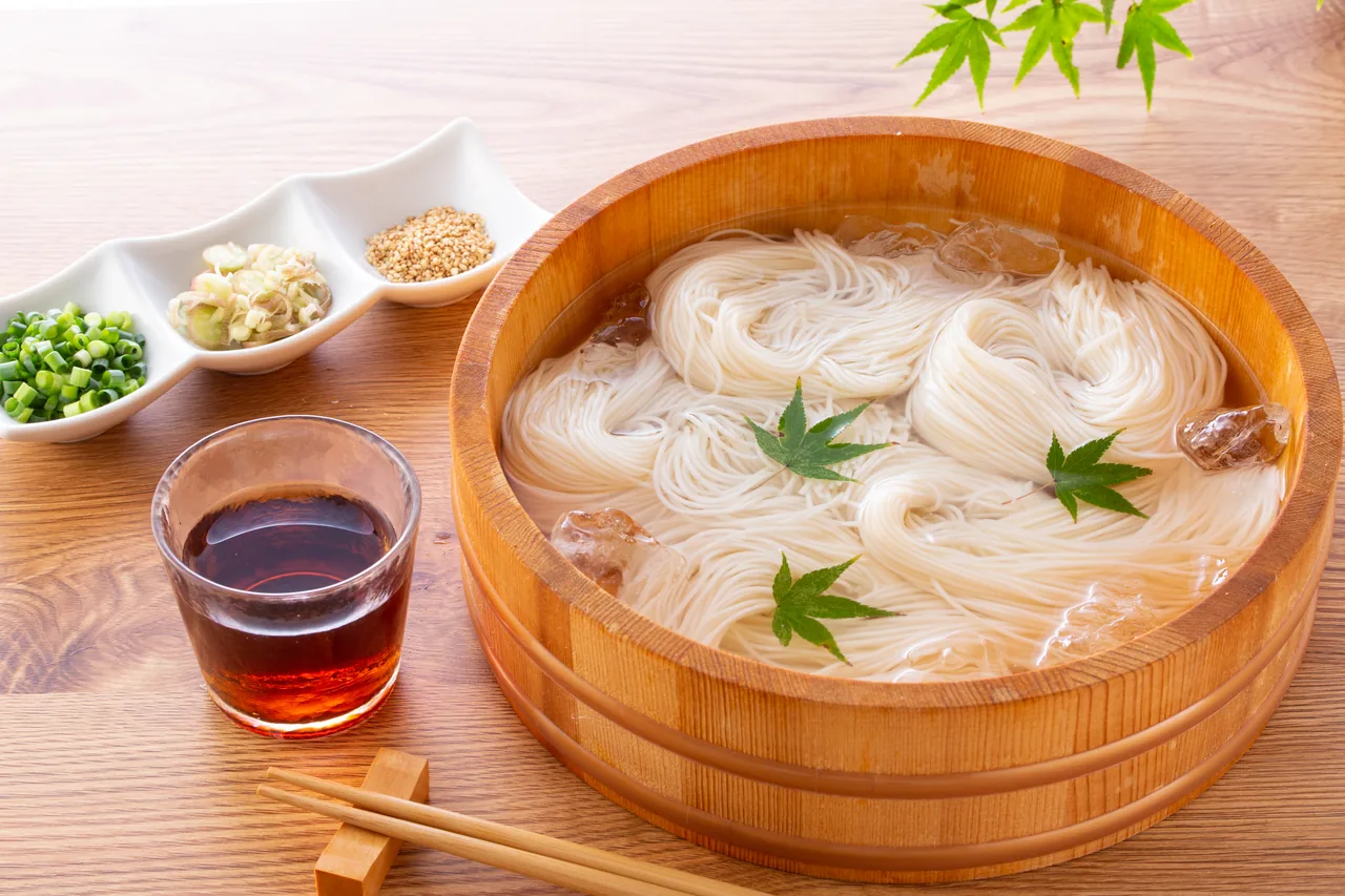 地元で作られた醤油とそうめん